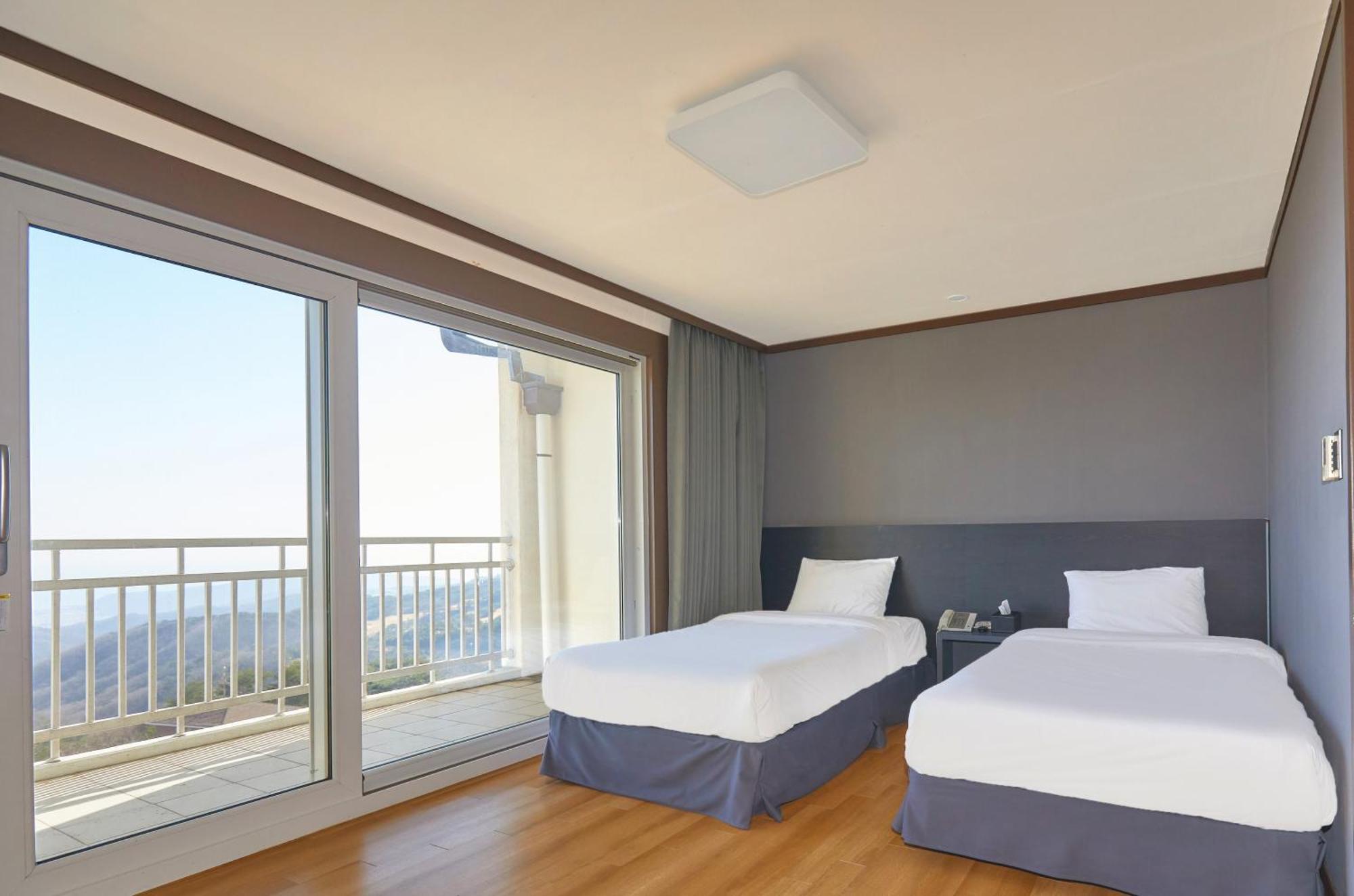 Gyeongju Mauna Ocean Resort Exteriör bild