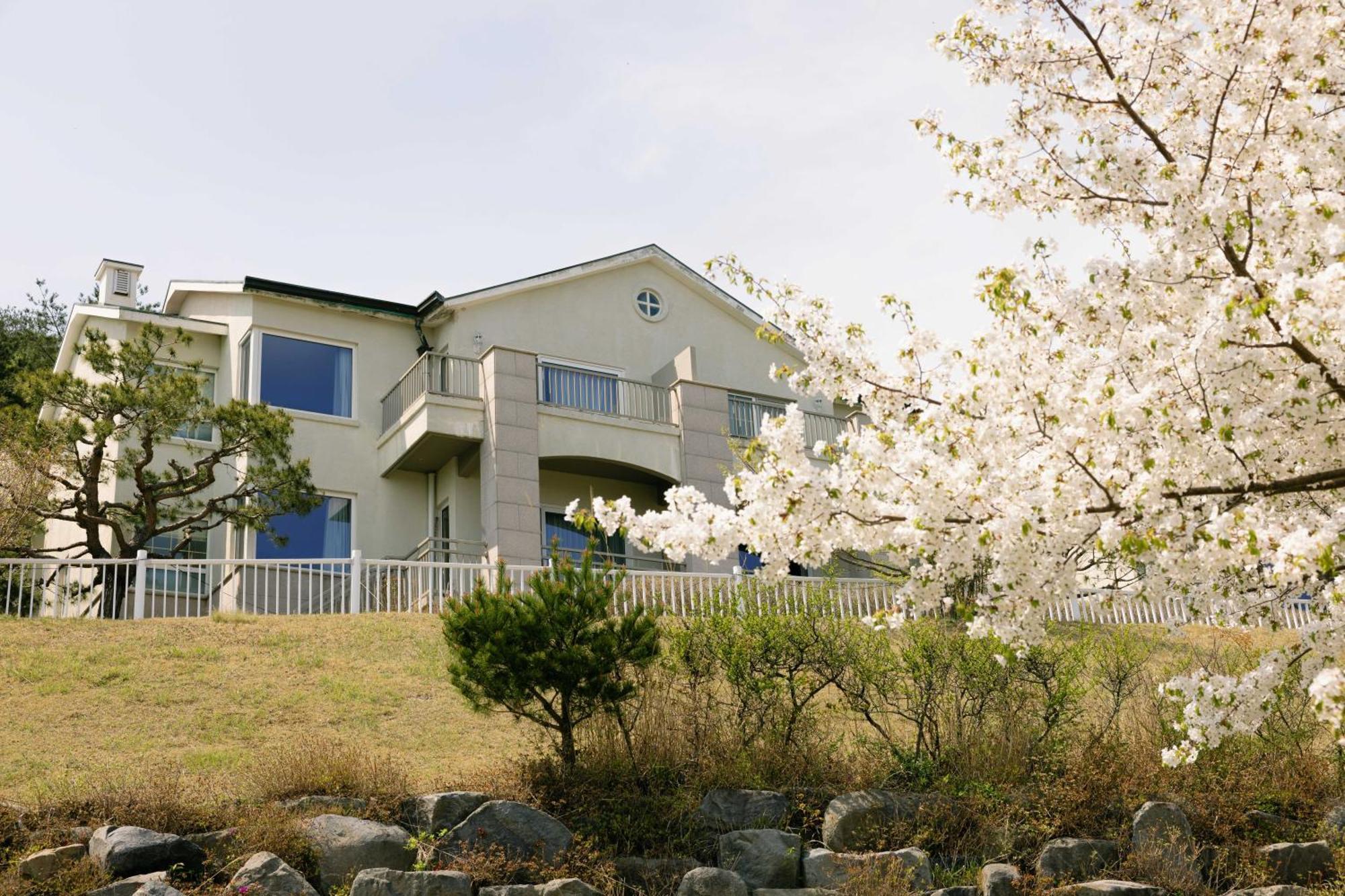 Gyeongju Mauna Ocean Resort Exteriör bild
